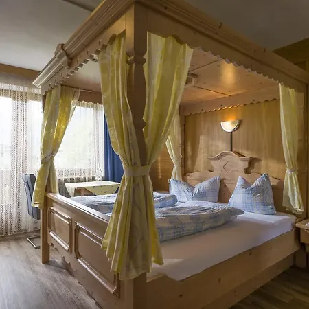 Panzió Gaestehaus Pendl Mayrhofen